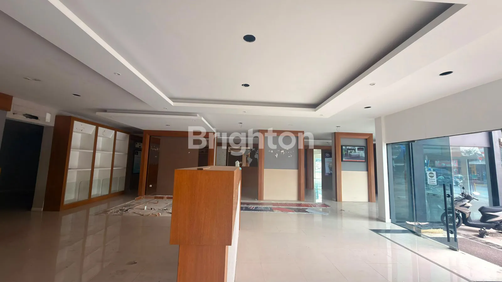 DISEWAKAN RUANG USAHA STRATEGIS DI PEKAYON BEKASI SELATAN